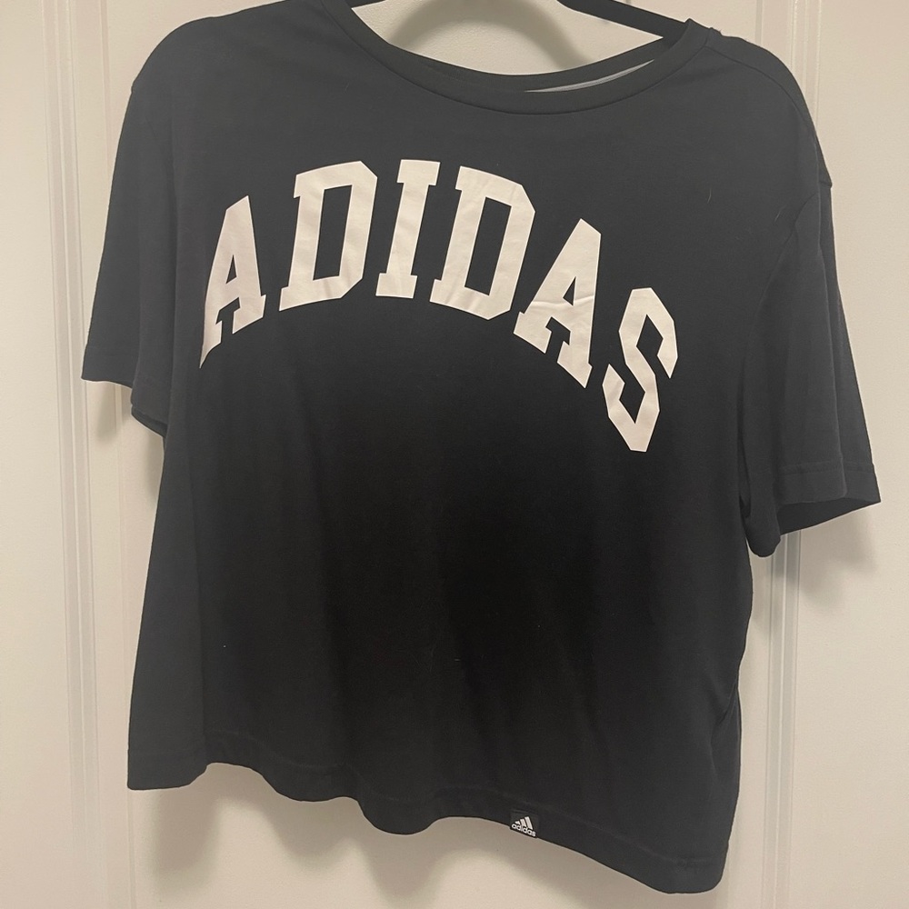 Adidas crop top xl